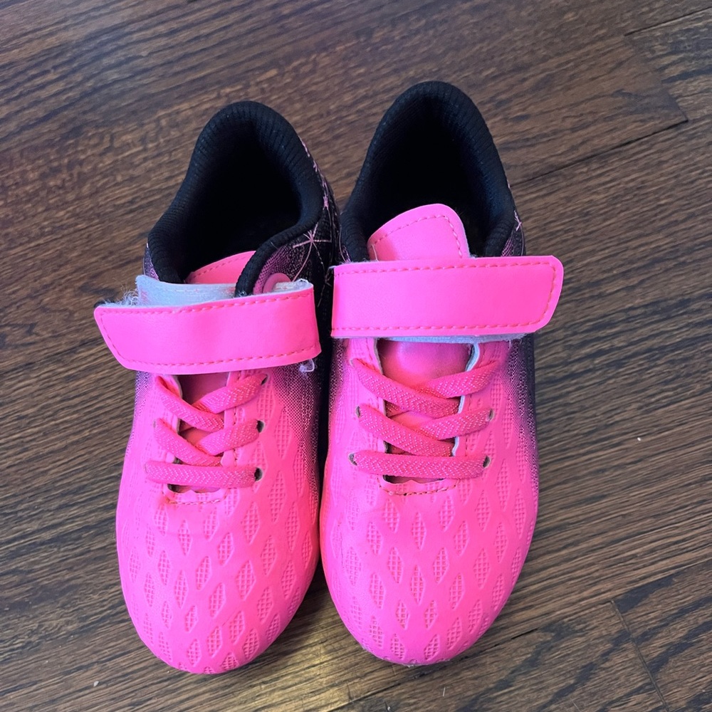 Toddler size 9 cleats